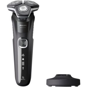 Philips S5898/25 Series 5000 shaver in Deep Black with charging stand.